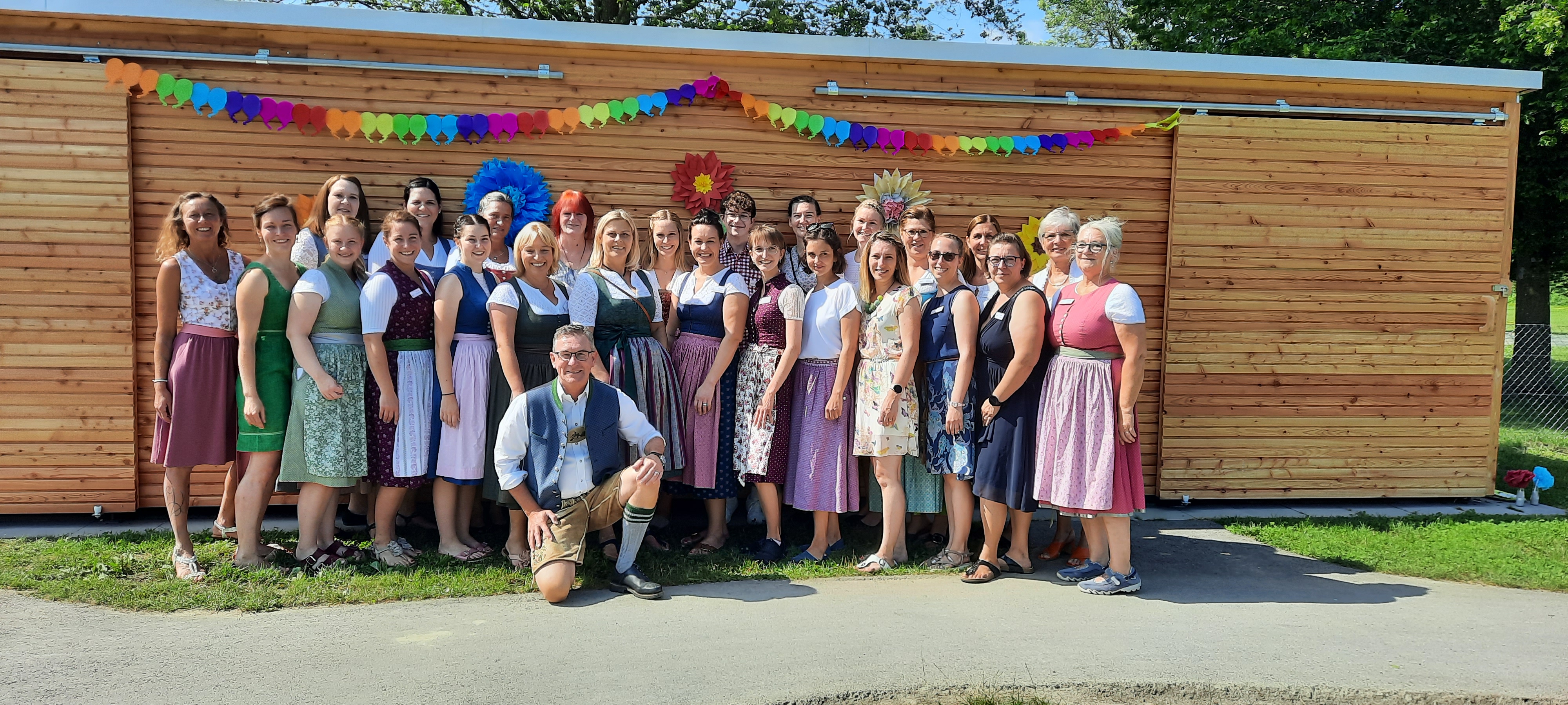 Kindergarten Neubau Einweihung Team