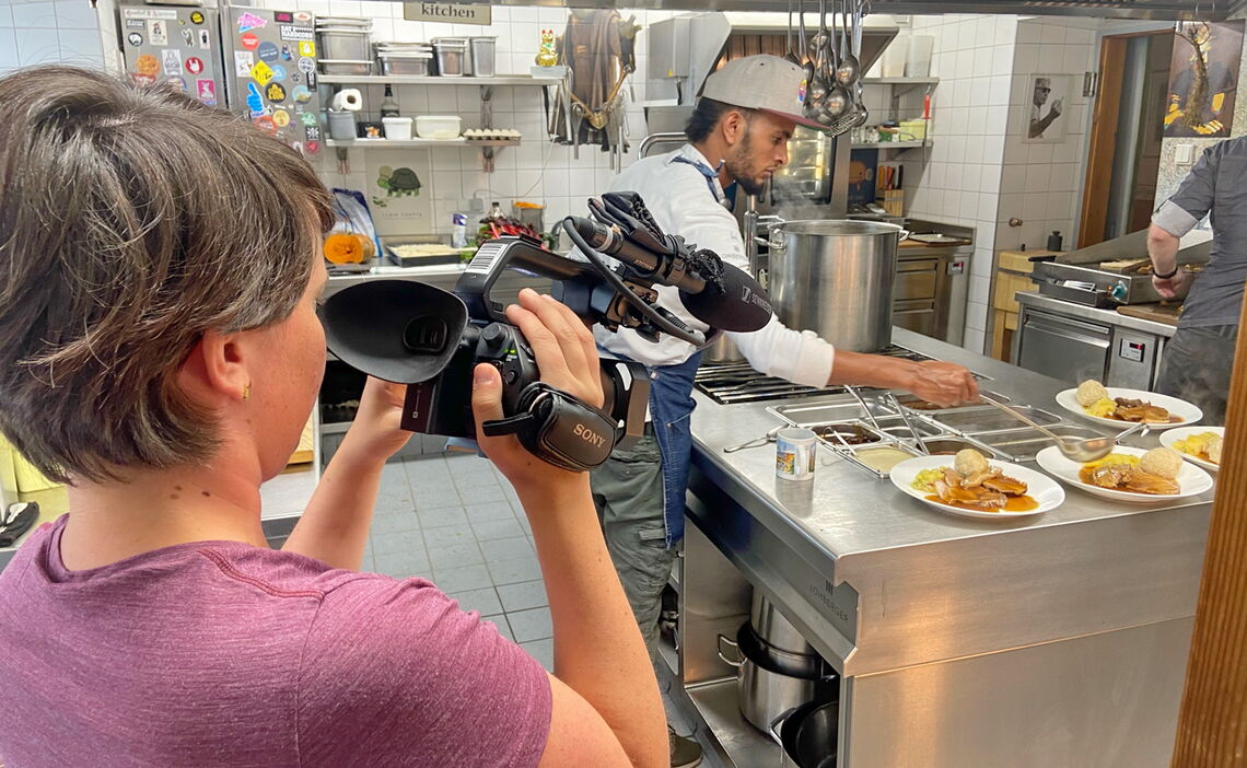 Menschen am Samerberg Alpenrose