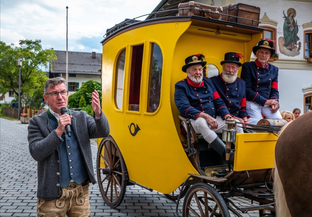 Begrüßung der Postkutsche